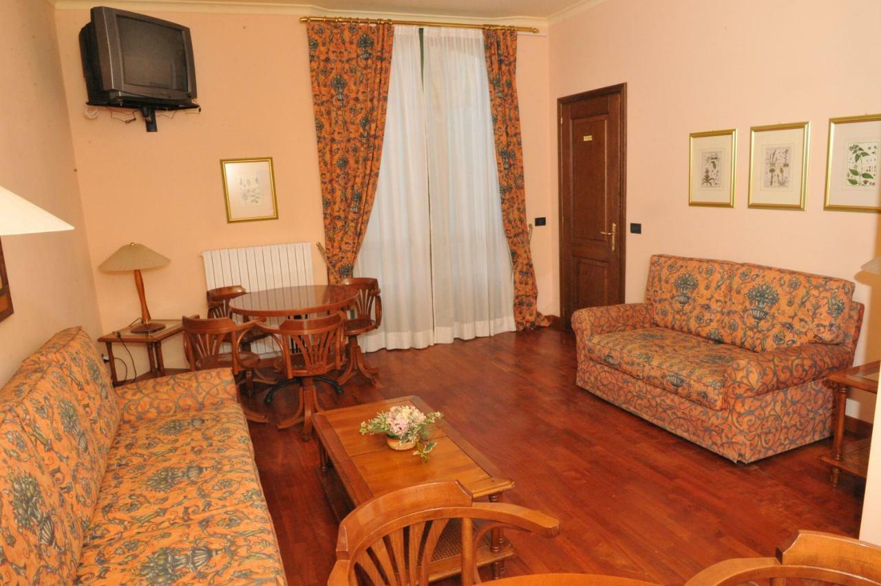 Hotel Roma 3*