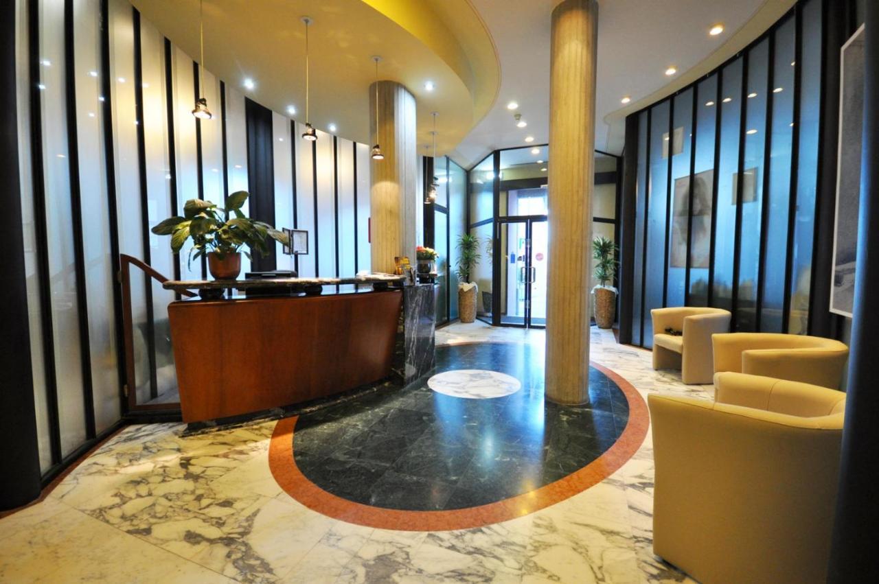Roma Hotel 3*