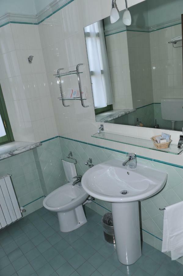 Roma Hotel 3*